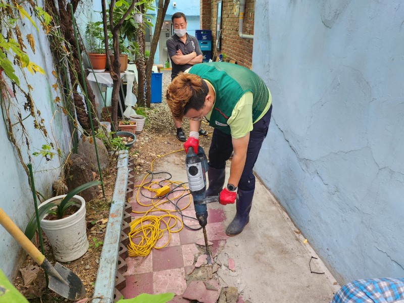 /user/b/bugyeong/editor/2212/be03b1dc8048019ee4b1f93b37c63f10_1671544398_341.jpg 이미지크게보기